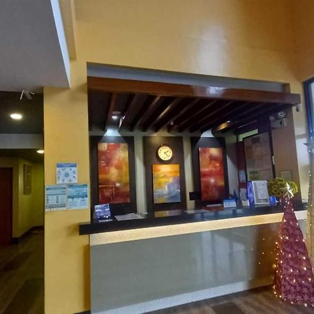 Oyo 1037 Lendes Tourist Inn Main Naga  Luaran gambar