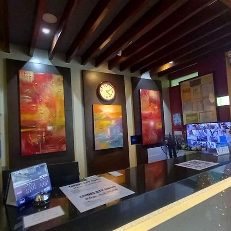 Oyo 1037 Lendes Tourist Inn Main Naga  Luaran gambar