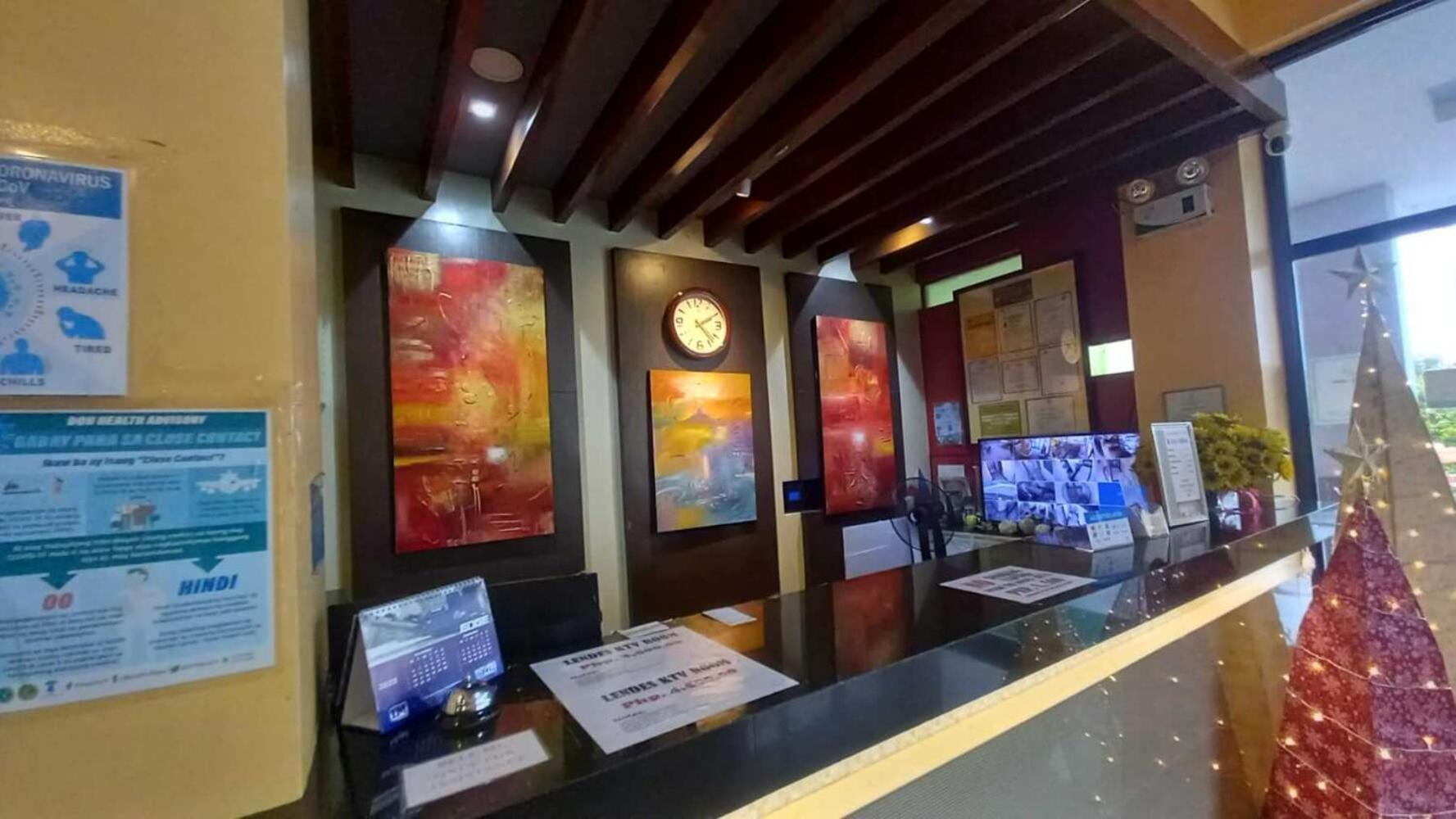Oyo 1037 Lendes Tourist Inn Main Naga  Luaran gambar