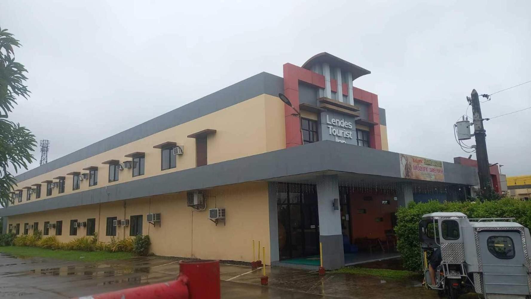 Oyo 1037 Lendes Tourist Inn Main Naga  Luaran gambar